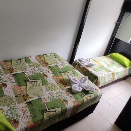 El Amanercer Parque Del Agua Residencia Muy Central Hotel Manizales Eksteriør billede