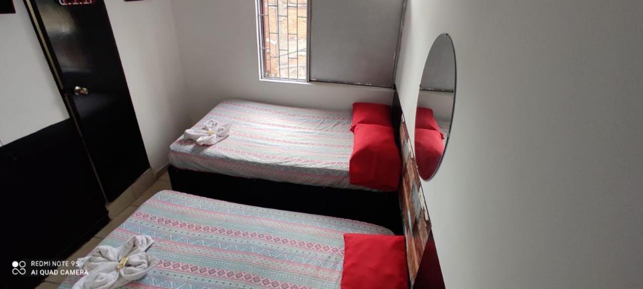 El Amanercer Parque Del Agua Residencia Muy Central Hotel Manizales Eksteriør billede