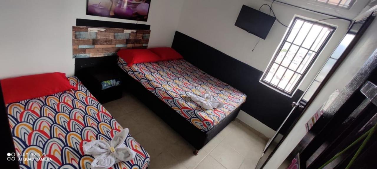 El Amanercer Parque Del Agua Residencia Muy Central Hotel Manizales Eksteriør billede